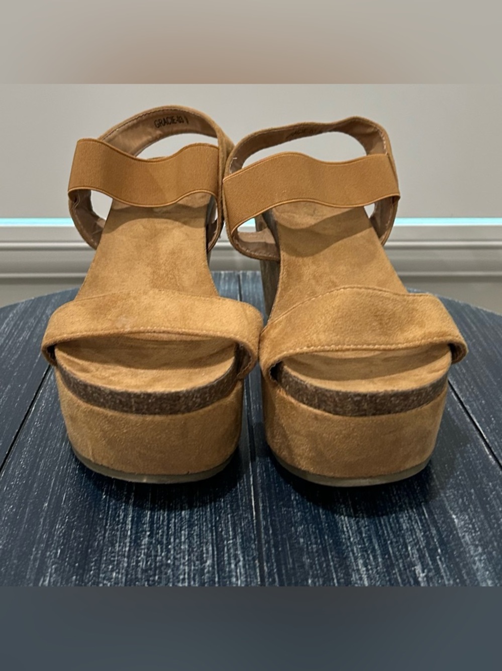 Refresh Wedges - Picture 2 of 7